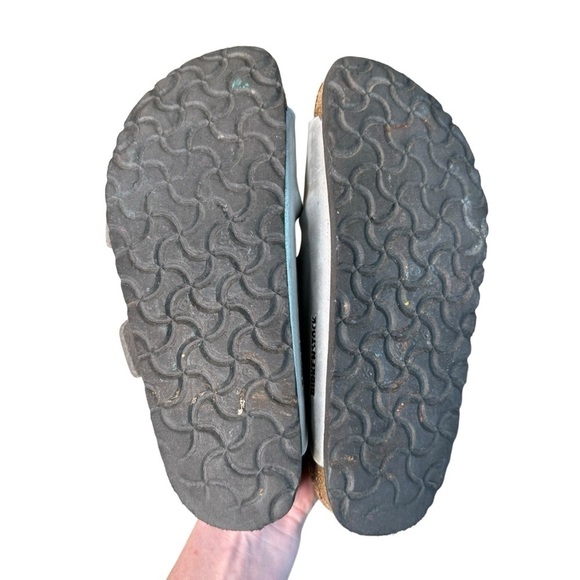 Women's Birkenstock Arizona Silver Birko-Flor Soft Footbed Size 37 Narrow US 6 - Picture 8 of 11